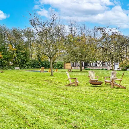 Villa De 6 Chambres A Fresne Cauverville Avec Piscine Privee Jardin Clos Et Wifi A 30 Km De La Plage