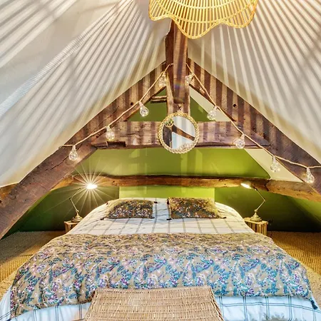 Villa De 6 Chambres A Fresne Cauverville Avec Piscine Privee Jardin Clos Et Wifi A 30 Km De La Plage
